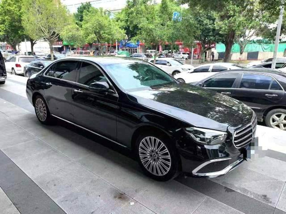 奔馳 奔馳E級  2021款 改款 E 300 L 時尚型圖片