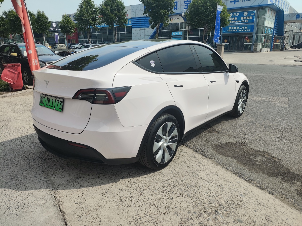 特斯拉 Model 3  2021款 改款 標(biāo)準(zhǔn)續(xù)航后驅(qū)升級(jí)版圖片