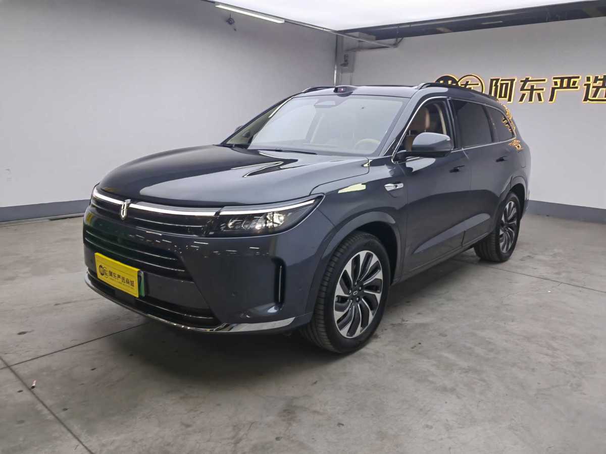 智界汽車 智界S7  2024款 Max 后驅(qū)長(zhǎng)航智駕版圖片