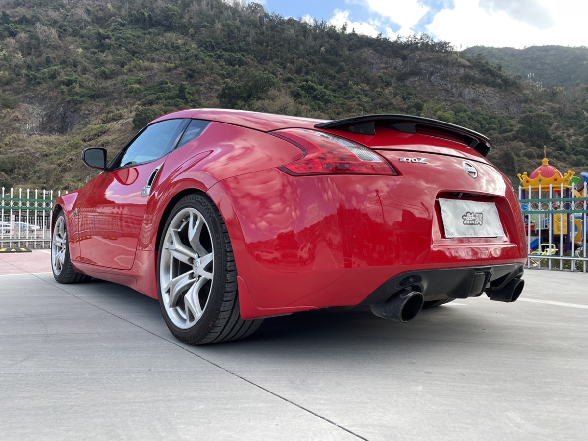 日產(chǎn) 370Z  2013款 3.7L Coupe圖片