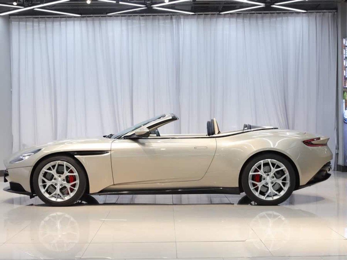 阿斯頓·馬丁 阿斯頓?馬丁DB11  2019款 4.0T V8 Volante圖片