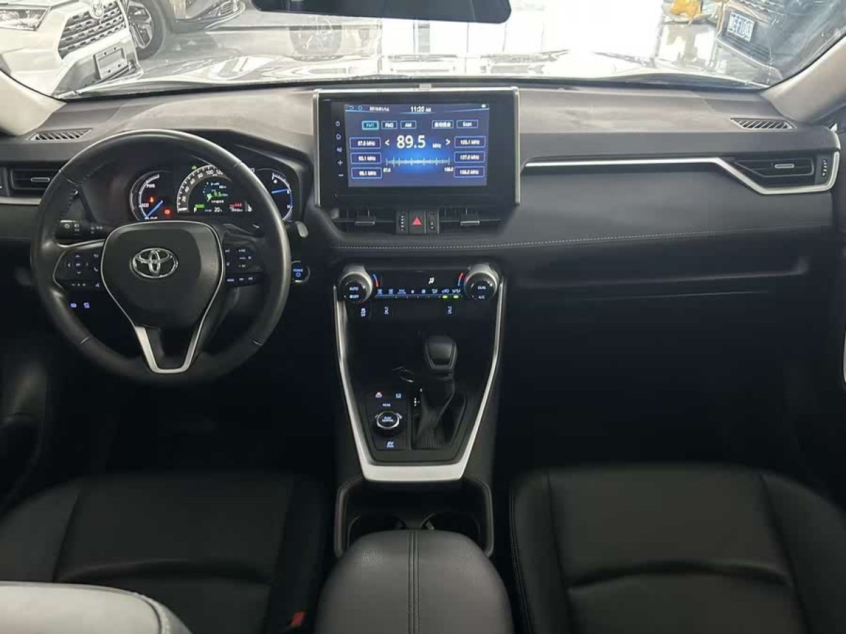 豐田 RAV4榮放  2023款 雙擎 2.5L E-CVT四驅(qū)精英Plus版圖片