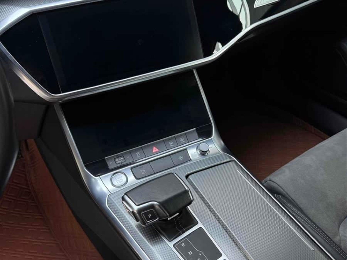奧迪 奧迪A6L  2019款 40 TFSI 豪華動(dòng)感型圖片