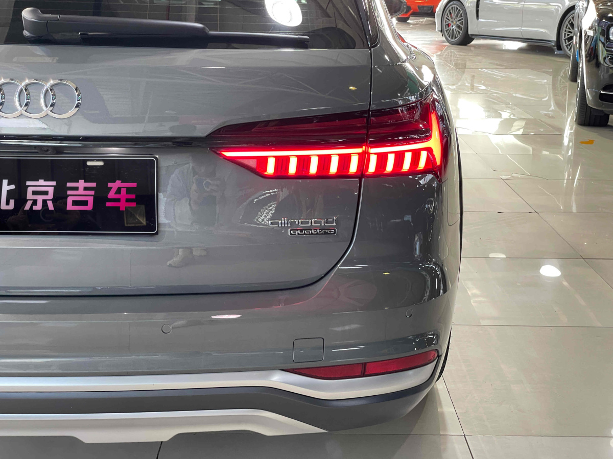 2022年8月奥迪 奥迪A6  2022款 allroad quattro 55 TFSI 冰雪运动版