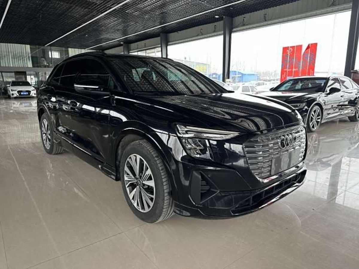 奧迪 奧迪Q5 e-tron  2023款 40 e-tron 閃耀型 機甲套裝圖片