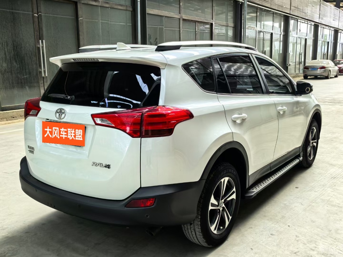 豐田 RAV4  2018款 榮放 2.0L CVT兩驅(qū)風(fēng)尚版圖片