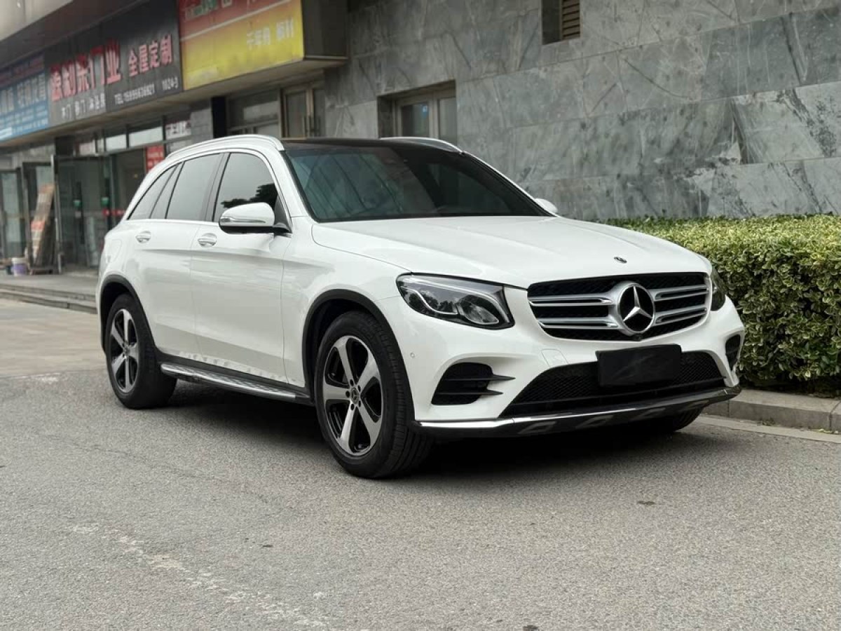 奔馳 奔馳GLC  2018款 改款 GLC 260 4MATIC 豪華型圖片