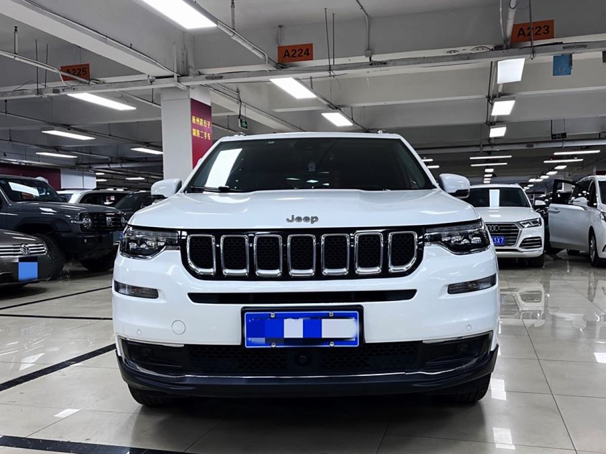 Jeep 大指揮官  2018款 2.0T 四驅(qū)臻享版 國VI圖片