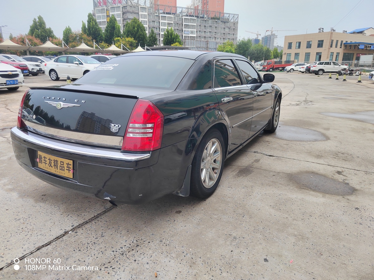 克萊斯勒 300C  2006款 3.5L 豪華領(lǐng)航版圖片