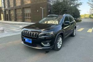 自由光 Jeep 2.0L 兩驅(qū)優(yōu)享版