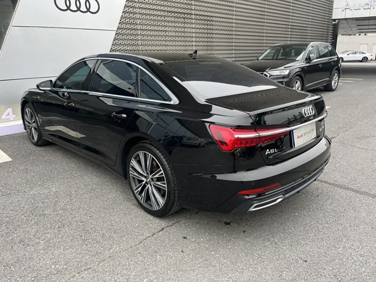 奧迪 奧迪A6L  2019款 45 TFSI 臻選動感型圖片