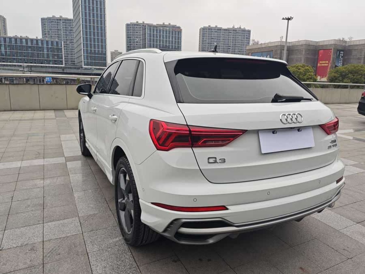 奧迪 奧迪Q3  2021款 35 TFSI 時尚動感型圖片
