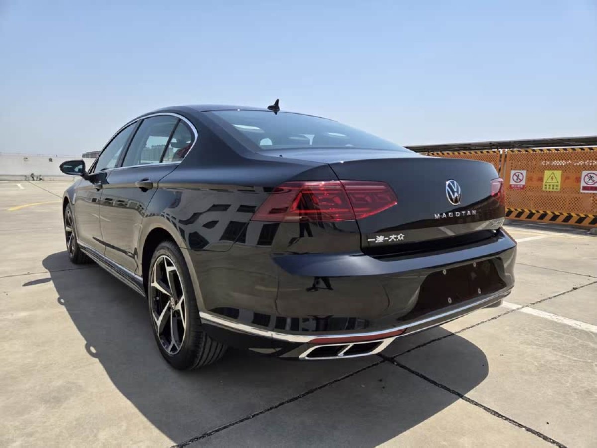 大眾 邁騰  2025款 改款 眾享款 330TSI DSG豪華型圖片