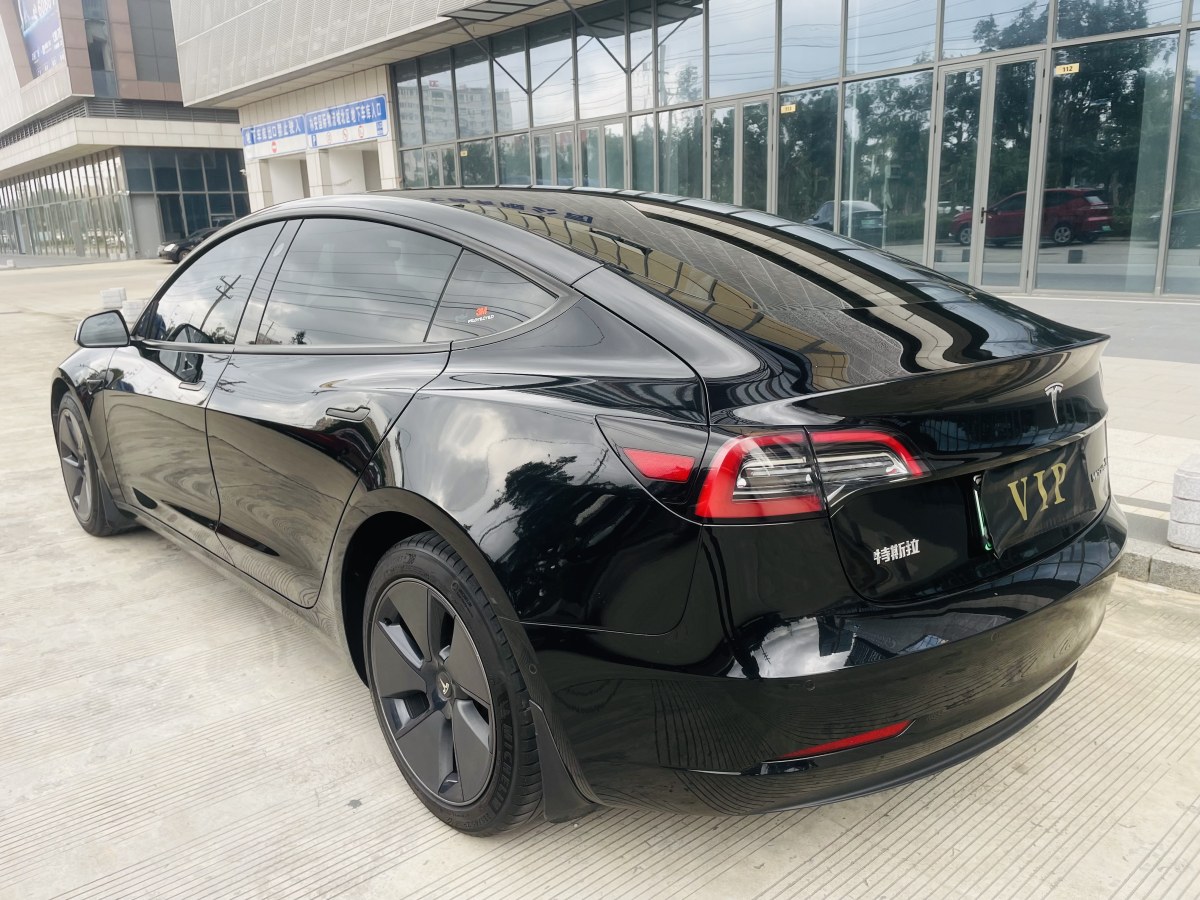 特斯拉 Model 3  2019款 標(biāo)準(zhǔn)續(xù)航后驅(qū)升級(jí)版圖片