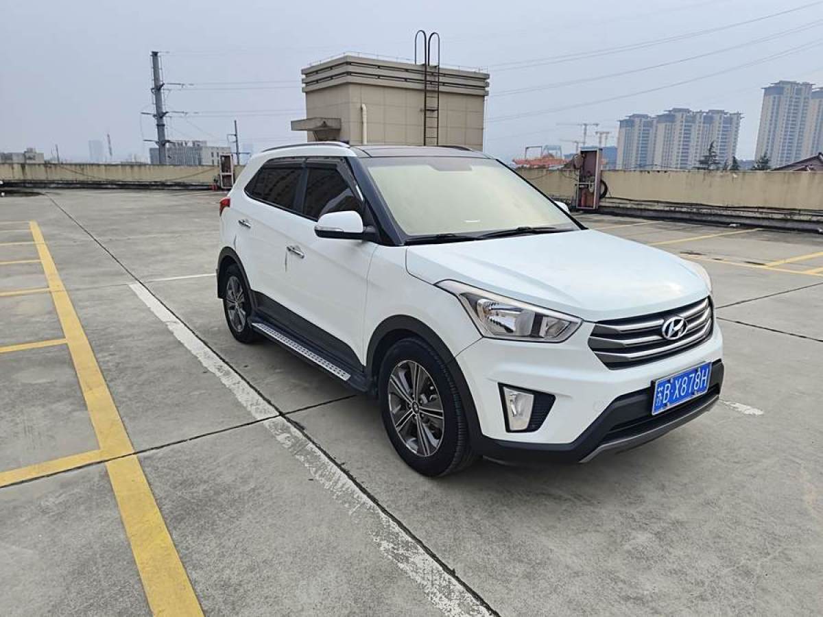 2016年5月現(xiàn)代 ix25  2015款 1.6L 自動(dòng)兩驅(qū)智能型GLS