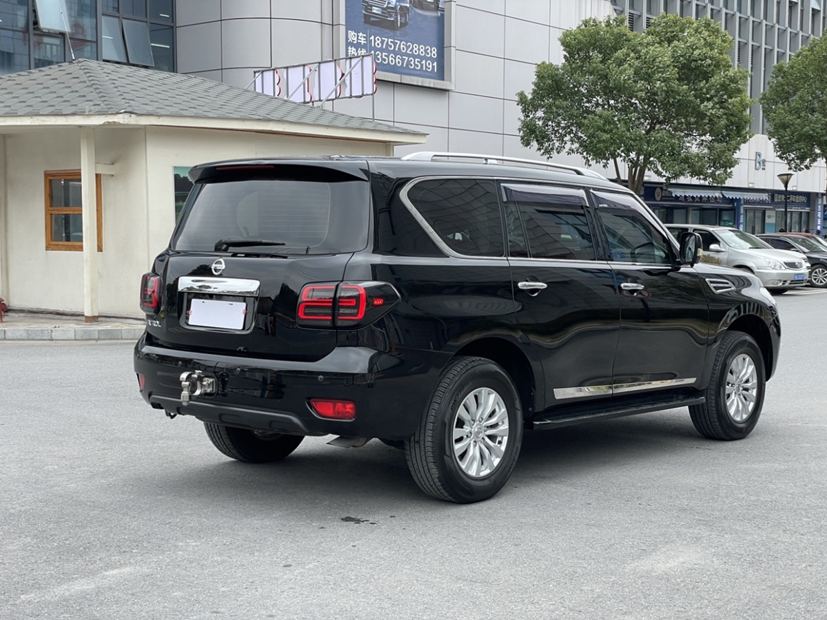 日產(chǎn) 途樂(lè)  2018款 4.0L 領(lǐng)英型圖片