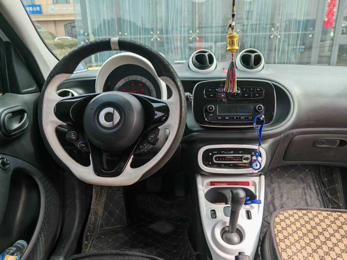 smart forfour  2018款 1.0L 52千瓦靈動版圖片