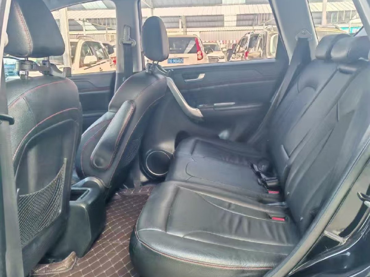 哈弗 H6  2014款 運動版 1.5T 手動兩驅(qū)精英型圖片