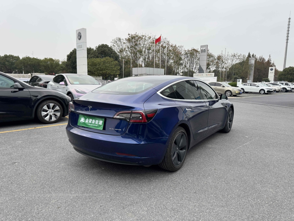 特斯拉 Model 3  2019款 長續(xù)航全輪驅(qū)動版圖片