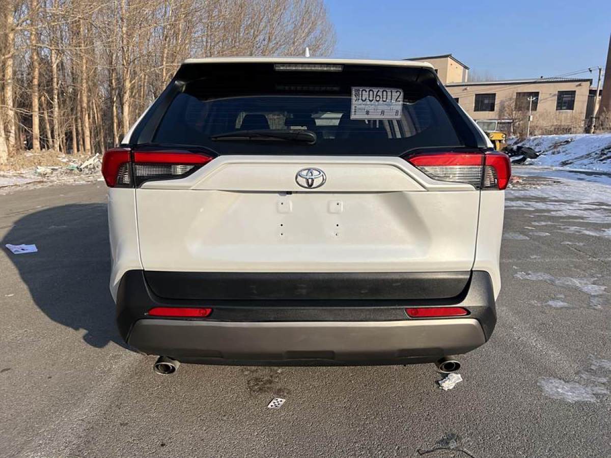 豐田 RAV4榮放  2021款 2.0L CVT四驅(qū)風(fēng)尚PLUS版圖片