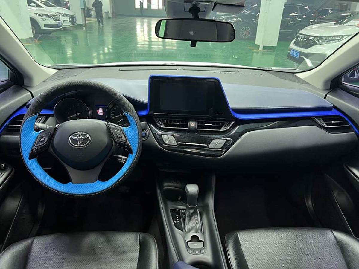 豐田 C-HR  2021款 2.0L 舒適版圖片