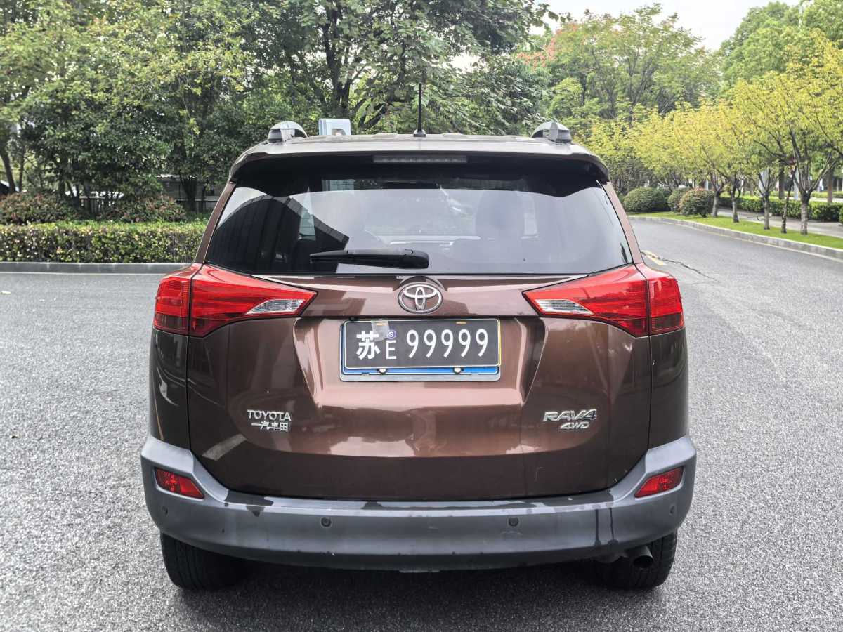 2014年10月豐田 RAV4  2018款 榮放 2.0L CVT四驅(qū)新銳版