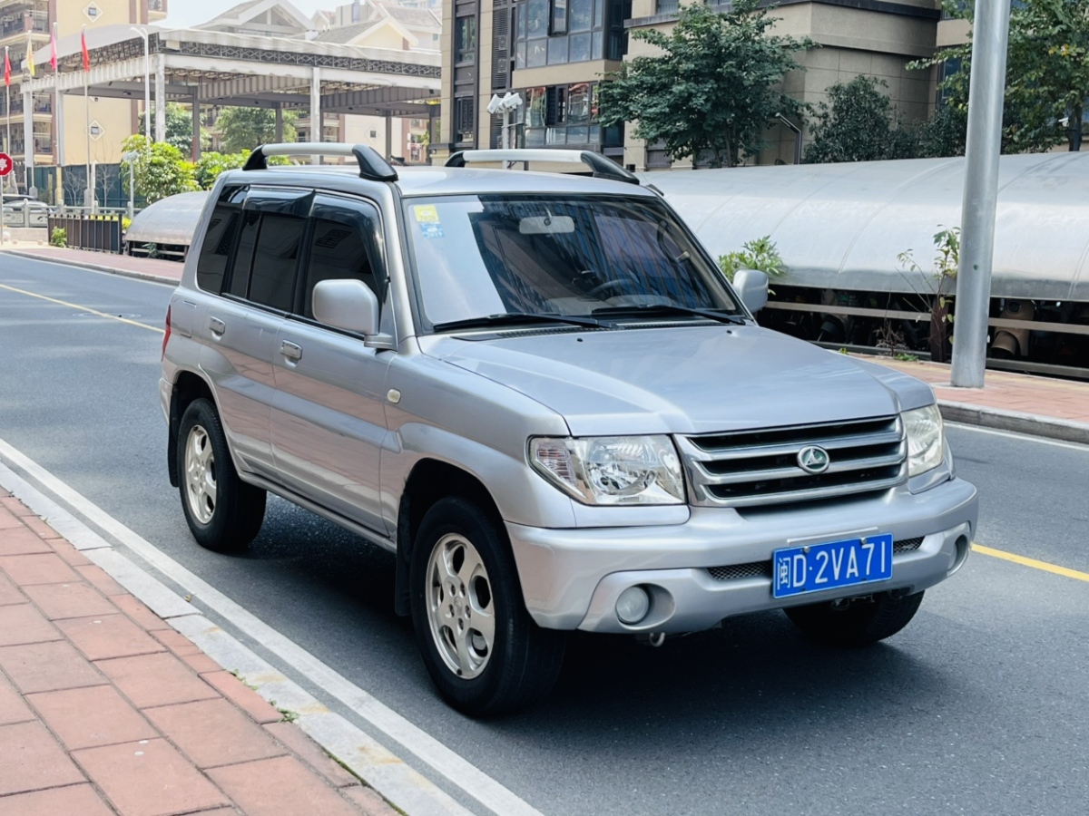 2013年1月獵豹 飛騰  2013款 經(jīng)典版 2.0L 兩驅(qū)標(biāo)準(zhǔn)型