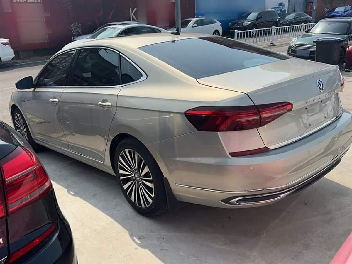 大眾 帕薩特  2020款 改款 330TSI 豪華版 國(guó)VI圖片