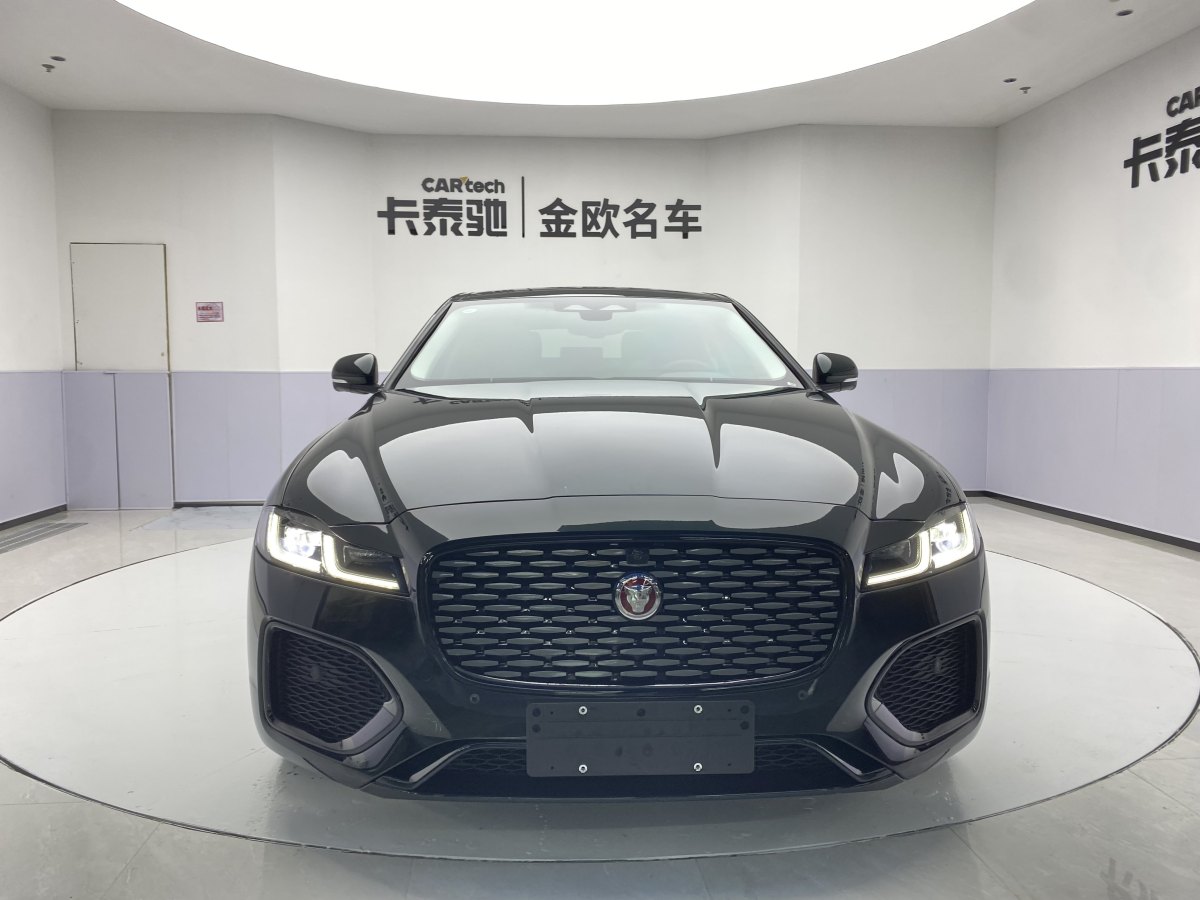 捷豹 XFL  2024款 2.0T P250 两驱尊享豪华版图片