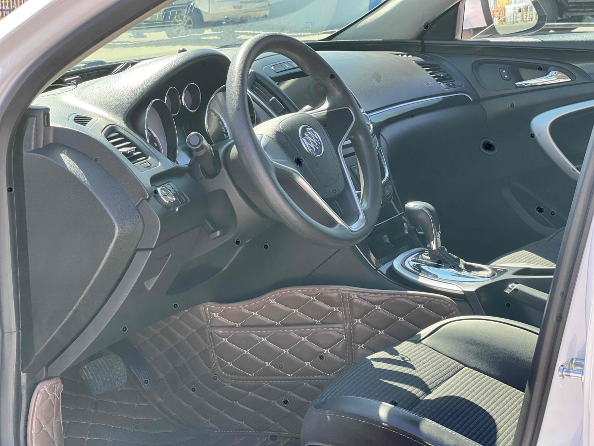 別克 君威  2015款 1.6T 領(lǐng)先技術(shù)型圖片