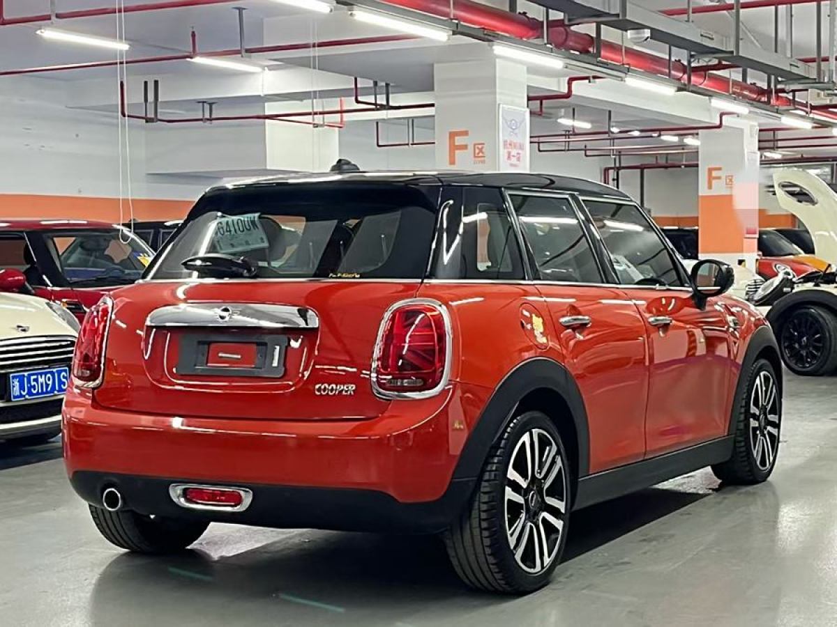 2020年2月MINI MINI  2019款 1.5T COOPER 經(jīng)典派 五門版