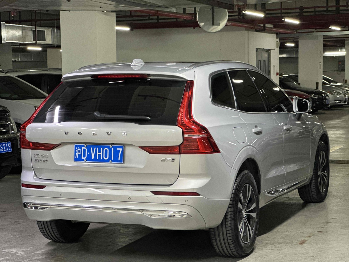 沃爾沃 XC60  2024款 B5 四驅(qū)智逸豪華版圖片