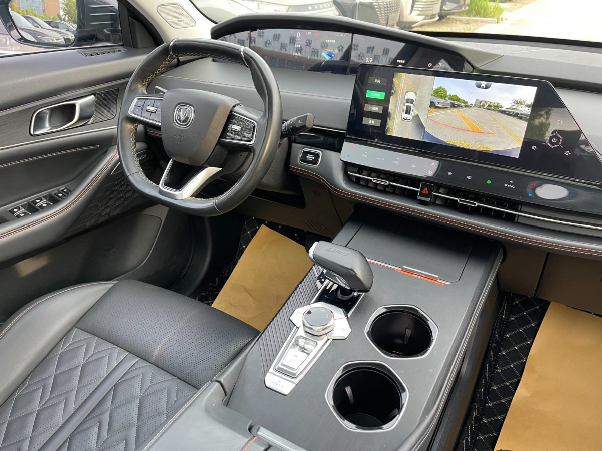 長(zhǎng)安 長(zhǎng)安UNI-K  2021款 2.0T 卓越型圖片