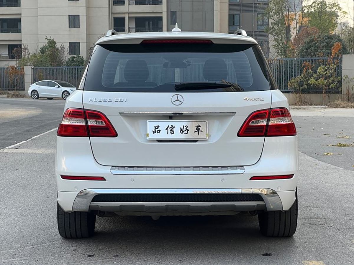 奔馳 奔馳M級(jí)  2014款 ML 350 CDI 4MATIC圖片