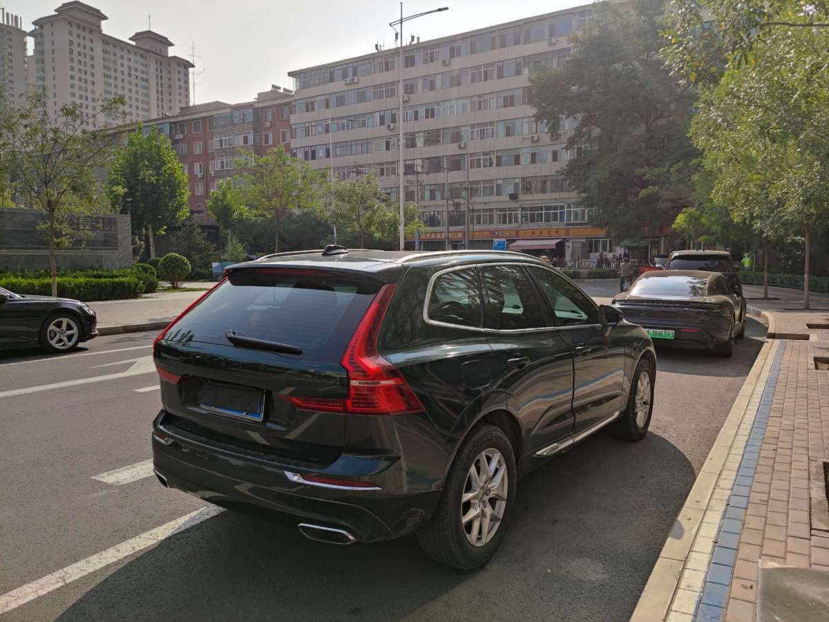 沃爾沃 XC60  2020款 T5 四驅(qū)智逸豪華版圖片