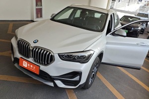 寶馬X1 寶馬 sDrive20Li 時(shí)尚型