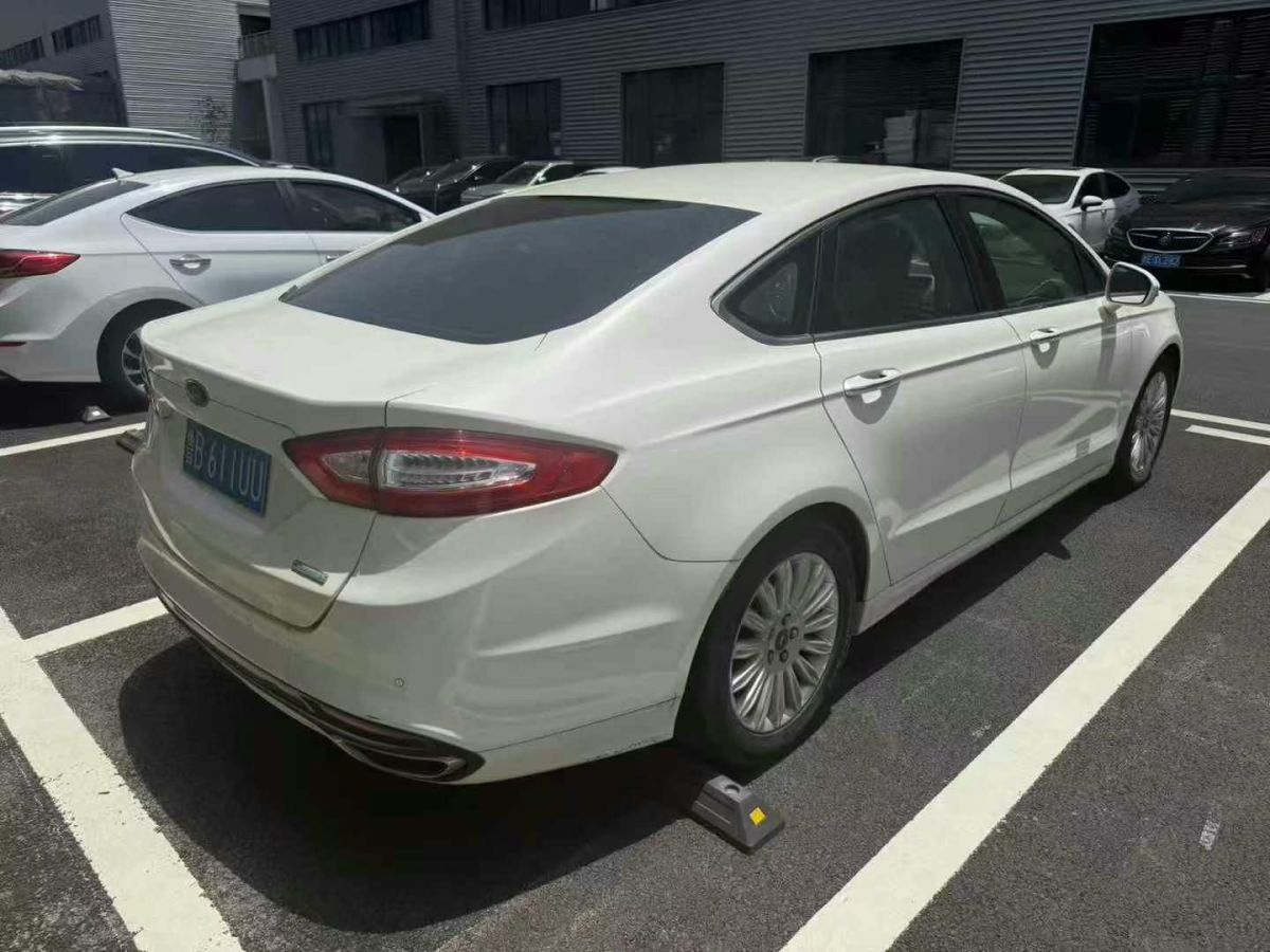東風(fēng)風(fēng)神 A30  2014款 1.5L 手動實尚型圖片