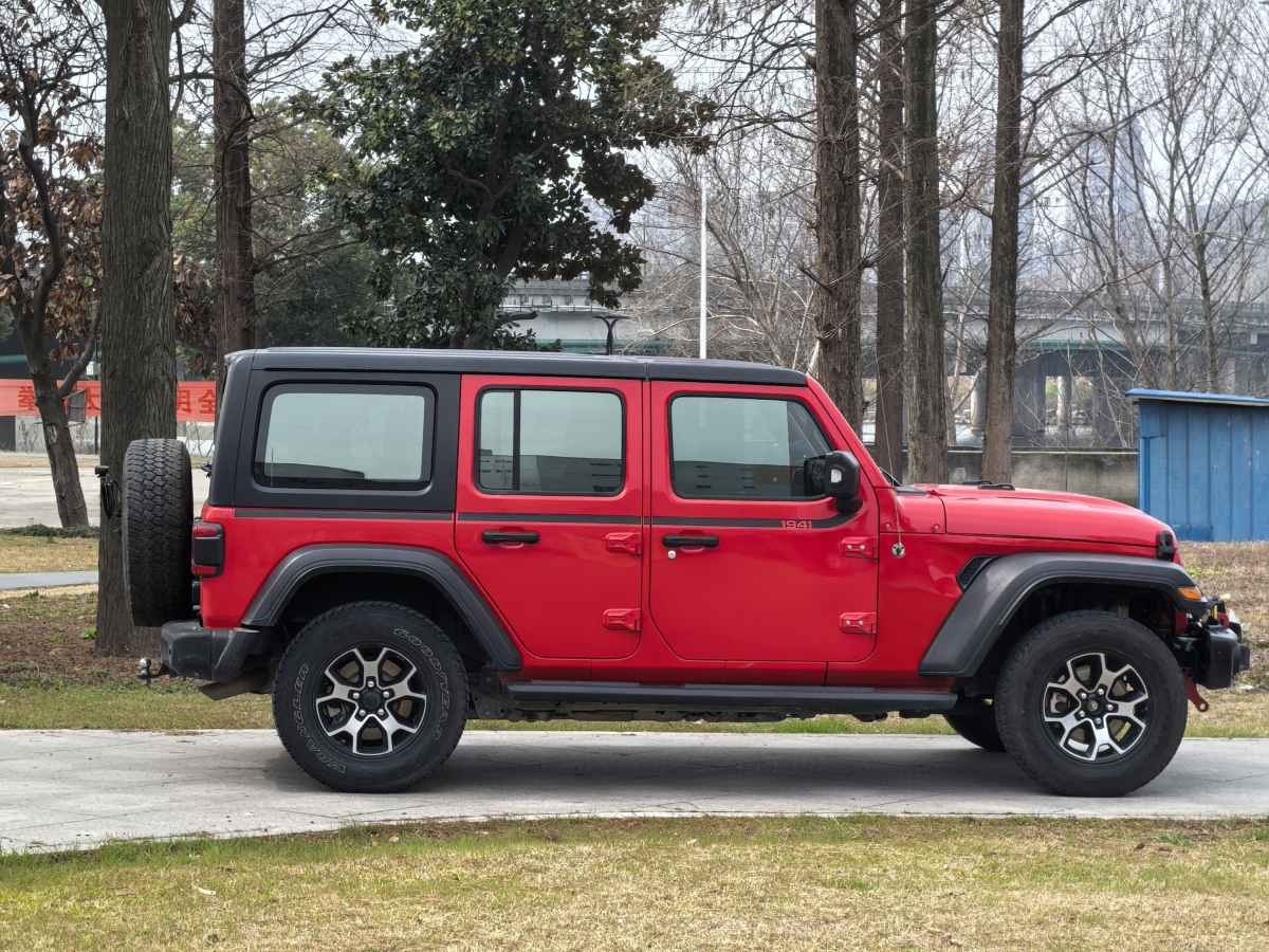 Jeep 牧馬人  2021款 2.0T Rubicon 四門版圖片