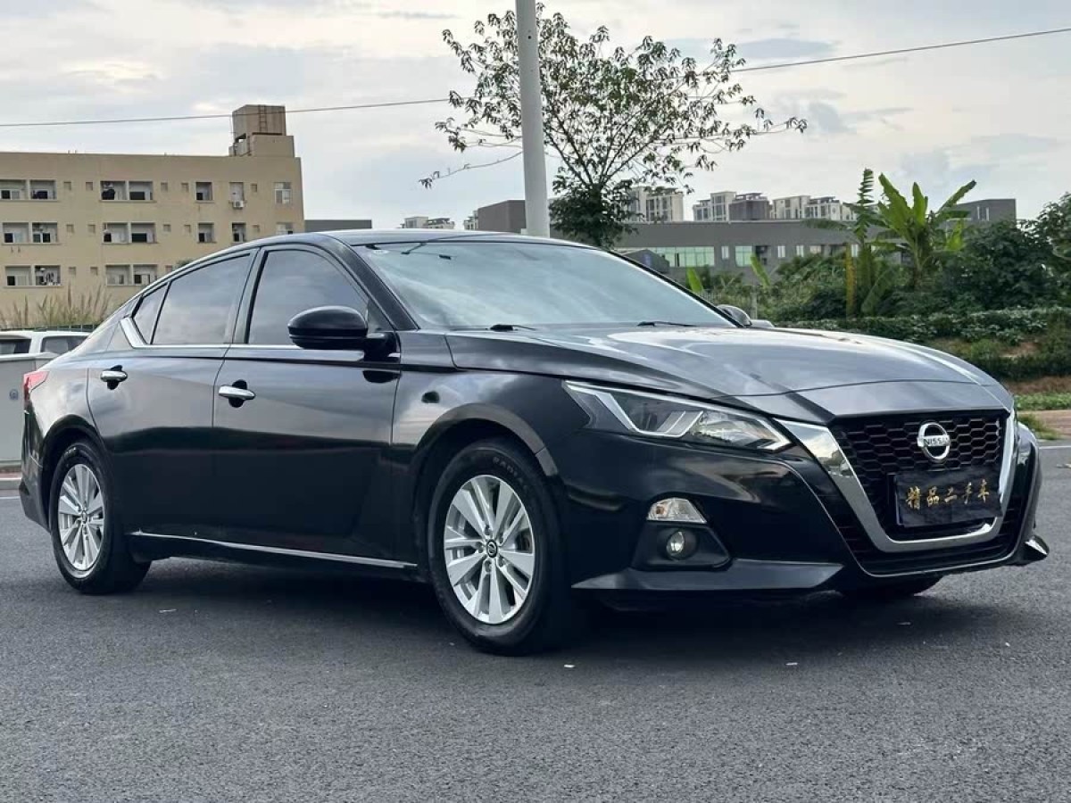 日產(chǎn) 天籟  2021款 2.0L XE 時尚版圖片