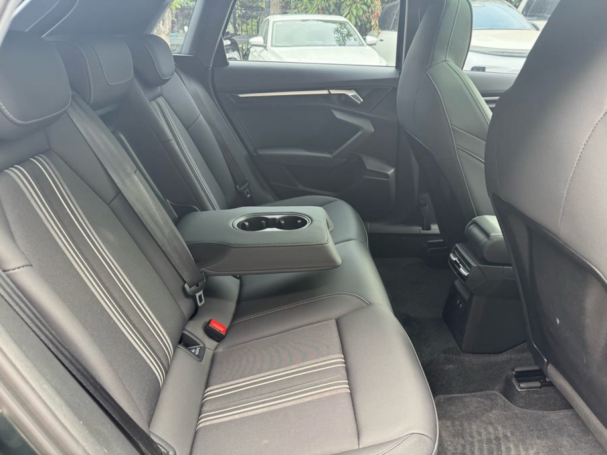 奧迪 奧迪A3  2023款 改款 Sportback 35 TFSI 豪華運(yùn)動(dòng)型圖片