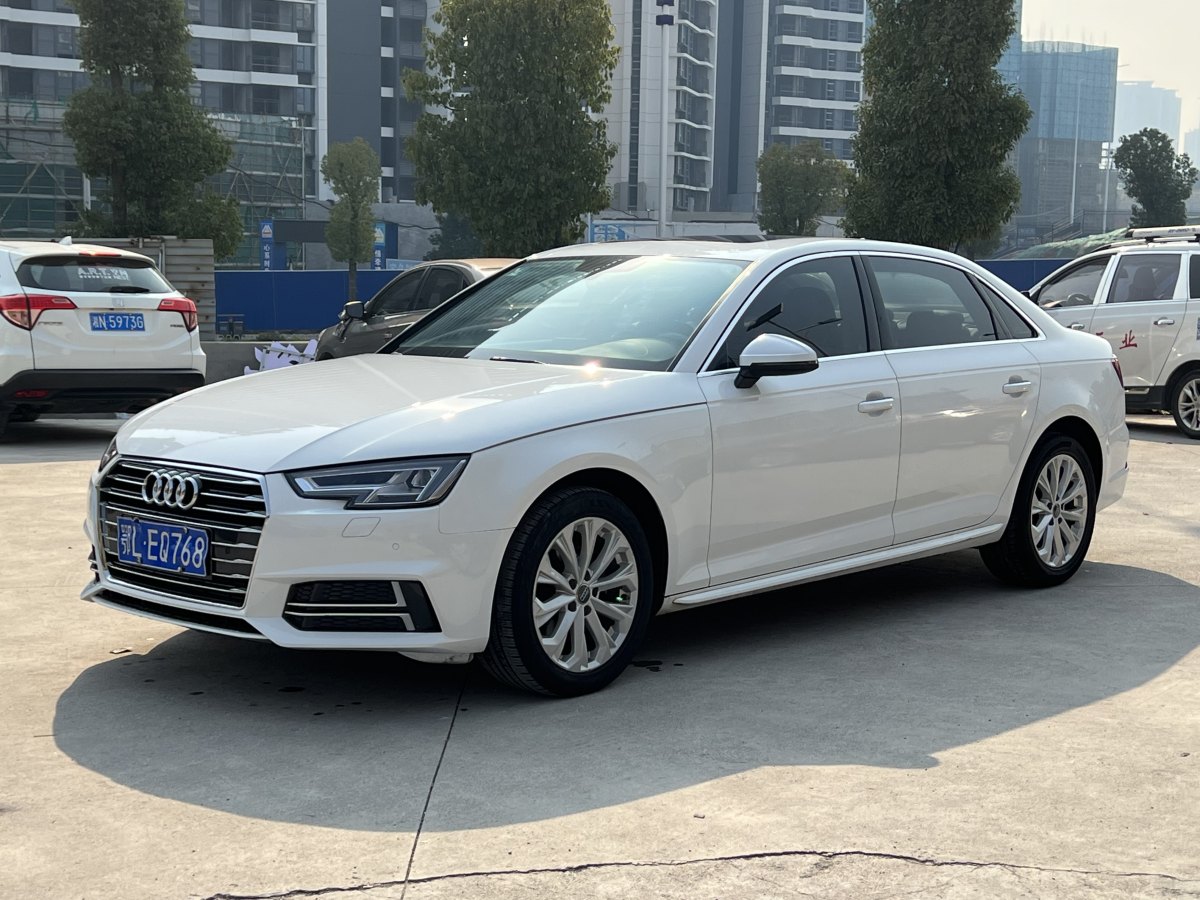 奧迪 奧迪A4L  2019款 40 TFSI 進取型 國V圖片