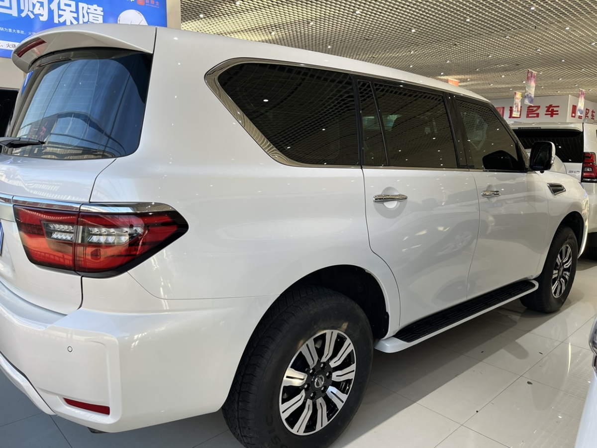 日產(chǎn) 途樂  2018款 4.0L 領(lǐng)英型圖片