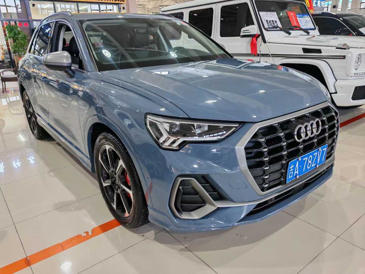 奧迪 奧迪Q3  2022款 35 TFSI 時(shí)尚動(dòng)感型圖片