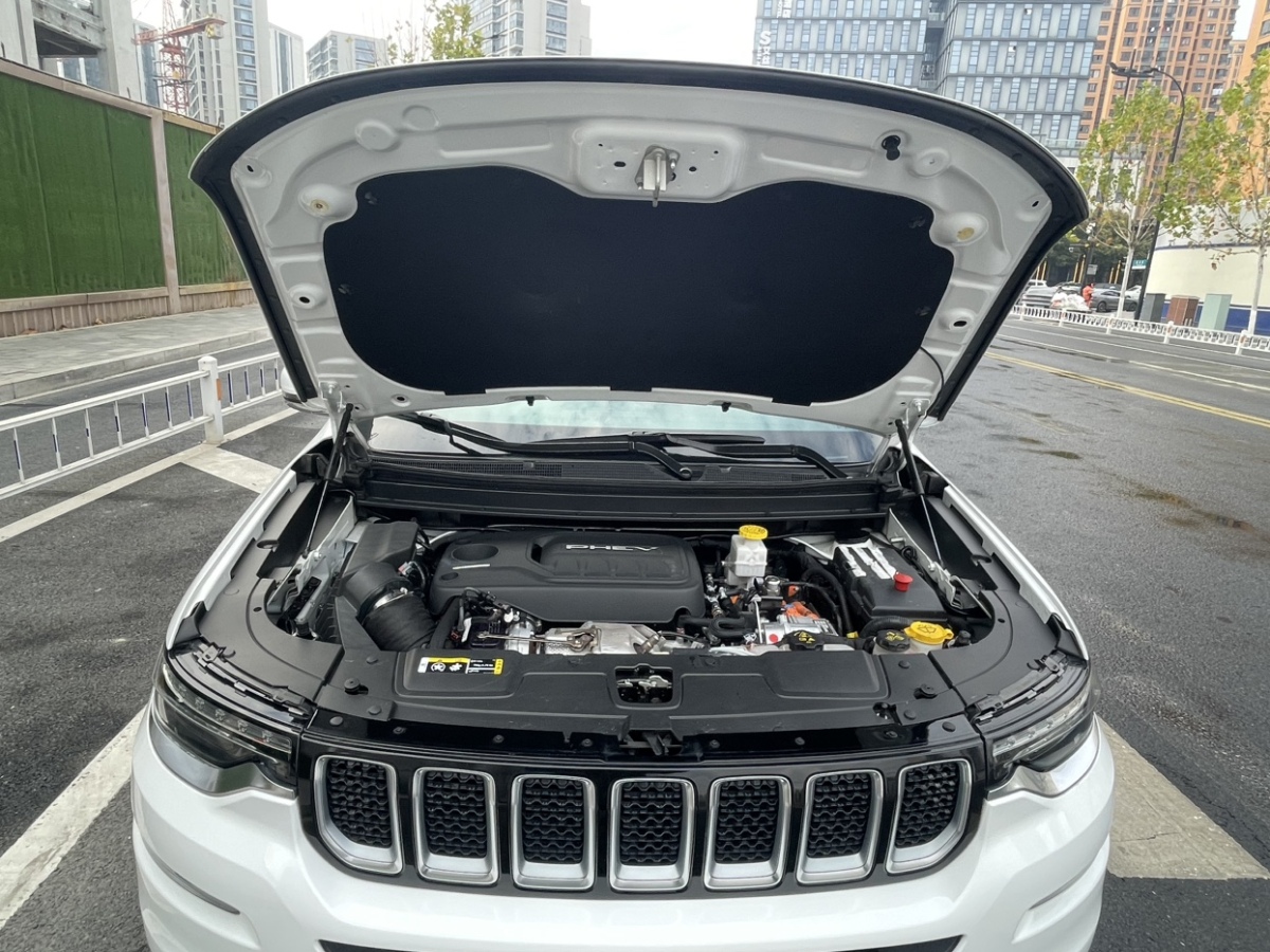 Jeep 指揮官PHEV  2020款 2.0T 混動進(jìn)享版圖片