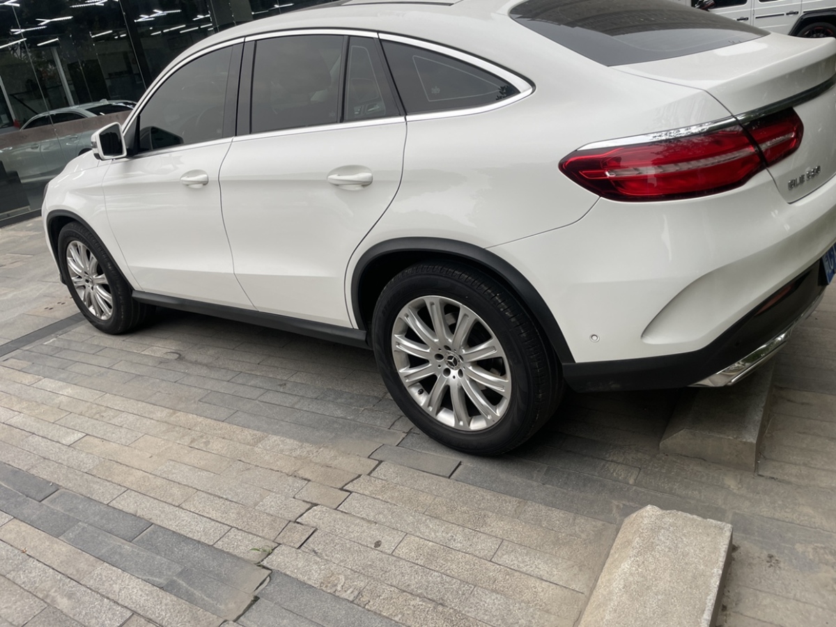 奔馳 奔馳GLE轎跑  2018款 GLE 320 4MATIC 轎跑SUV圖片