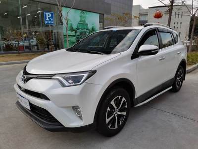 2017年10月 豐田 RAV4榮放 2.0L CVT兩驅(qū)風(fēng)尚版圖片