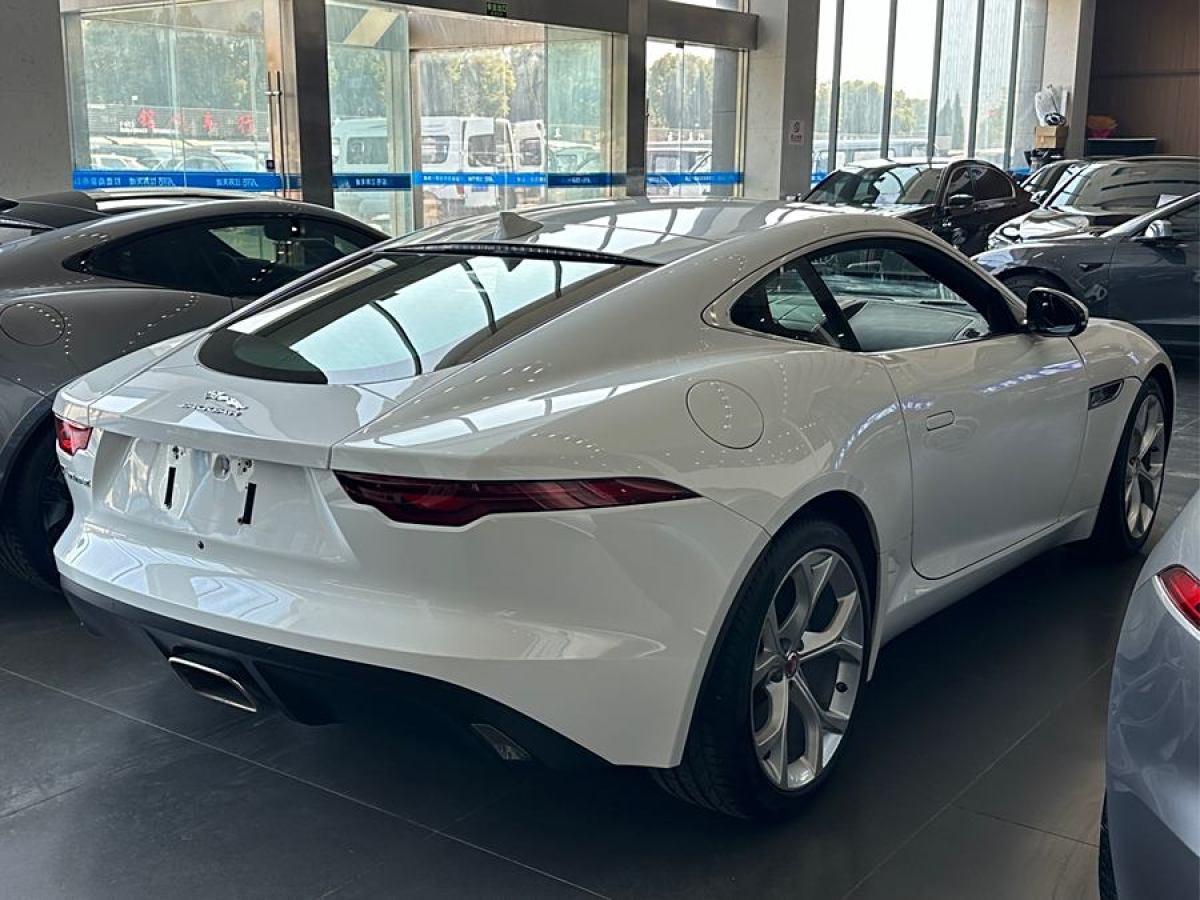 捷豹 F-TYPE  2021款 P300 后驅(qū)硬頂版圖片