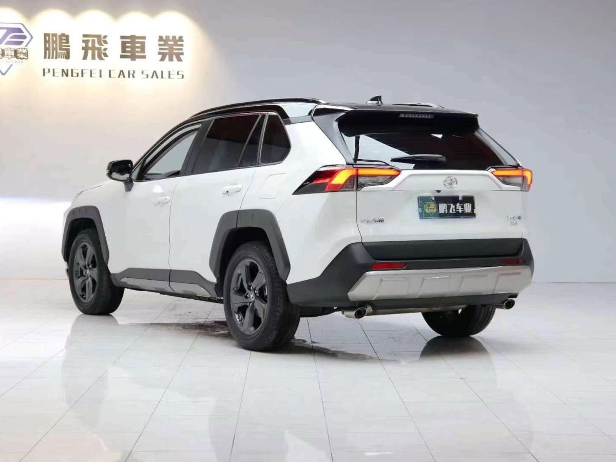 2023年1月豐田 RAV4榮放  2023款 2.0L CVT兩驅(qū)風(fēng)尚版