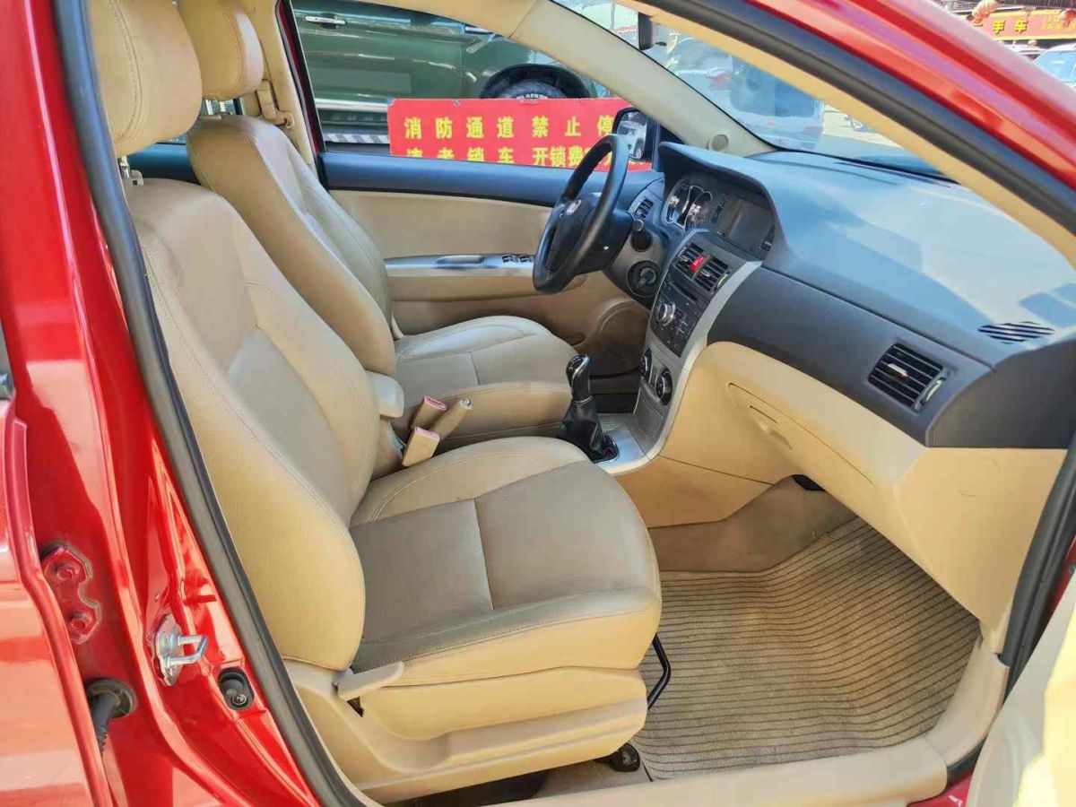 長(zhǎng)城 C30  2012款 1.5L 手動(dòng)精英型圖片