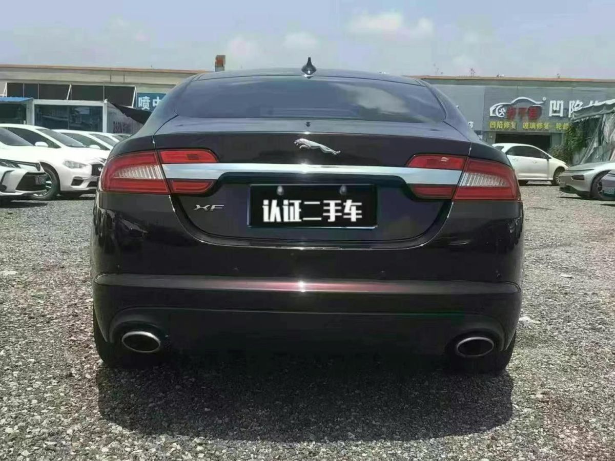 捷豹 XF  2015款 XF 2.0T 風(fēng)華版圖片